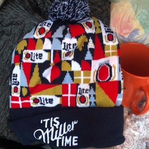 Miller lite hat and scarf